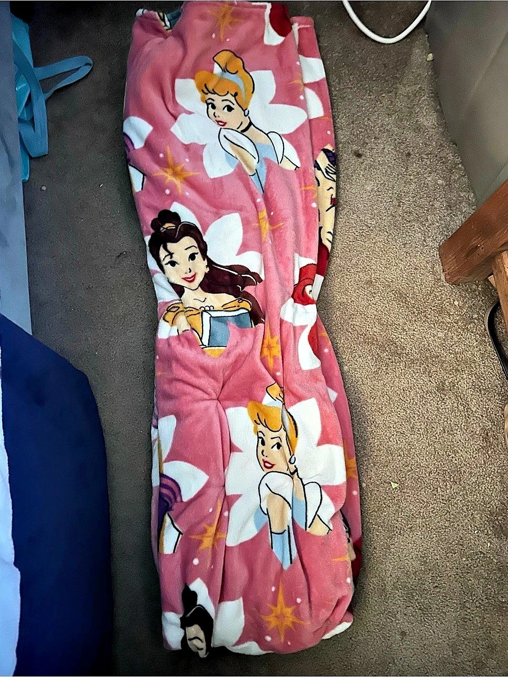 Disney Princess Print blanket  in Pink & White